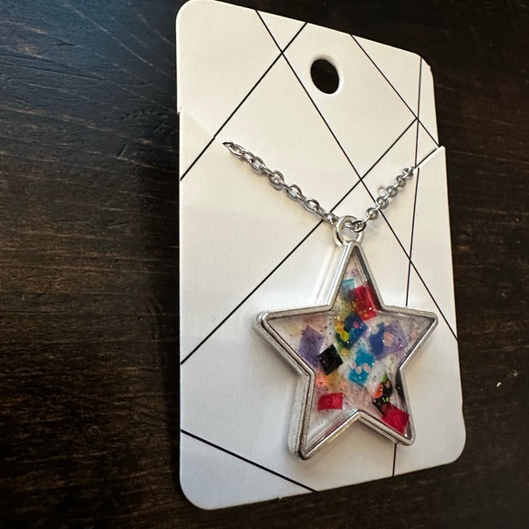 Taylor Swift The Eras tour confetti star necklace with glitter - Picture 5 of 9